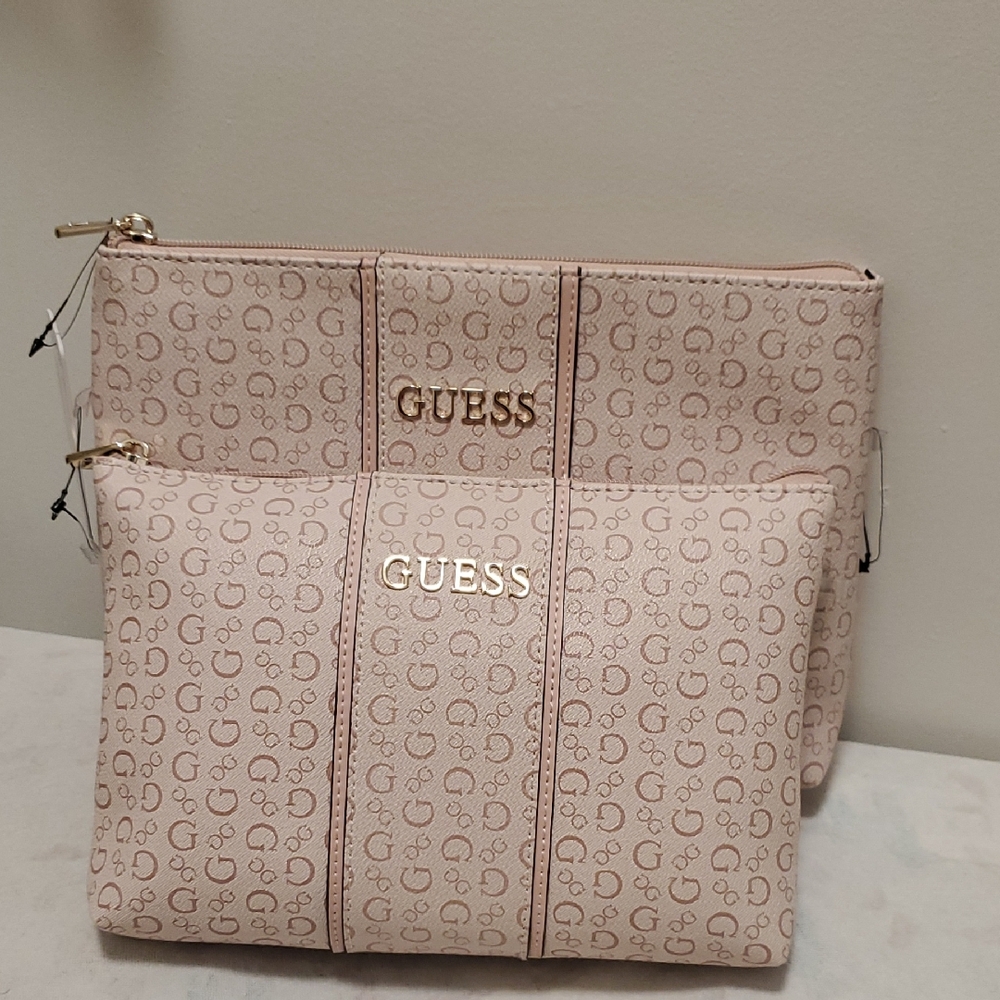 GUESS Blush Logo Cosmetic Bag Set